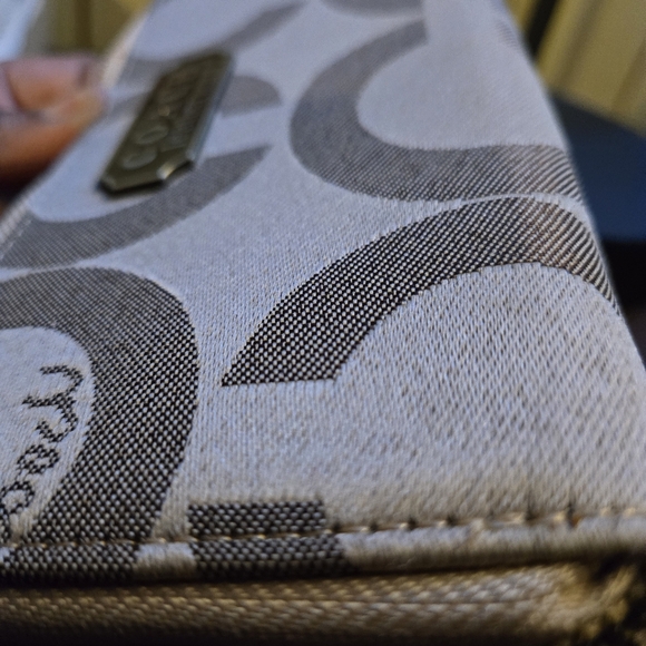 Coach Leatherware Wallet - Picture 8 of 11